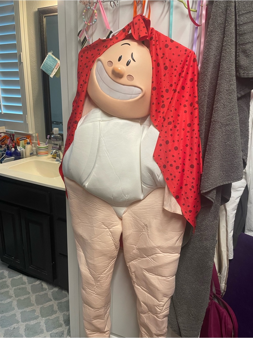 Youth CAPTAIN UNDERPANTS Costume with MASK & Red Polka Dot cape